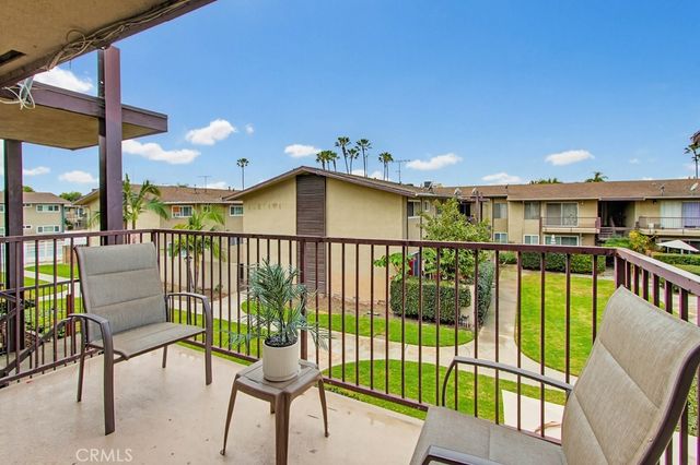 1860 W Glenoaks L, Anaheim, CA 92801