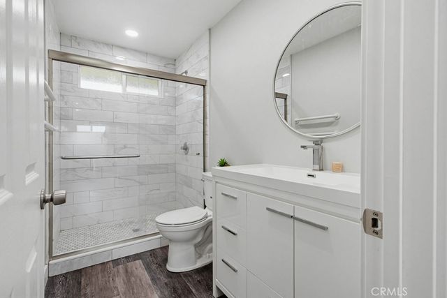 1860 W Glenoaks L, Anaheim, CA 92801
