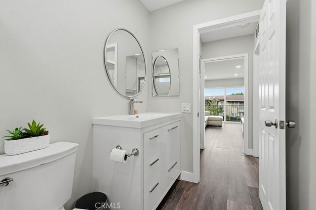 1860 W Glenoaks L, Anaheim, CA 92801