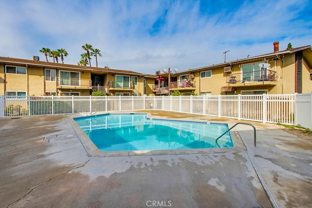 1860 W Glenoaks L, Anaheim, CA 92801