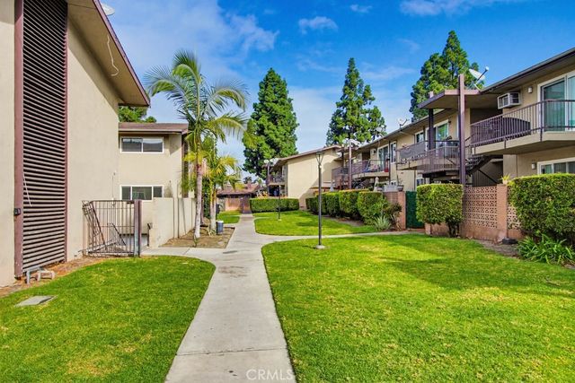 1860 W Glenoaks L, Anaheim, CA 92801