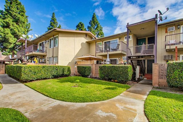 1860 W Glenoaks L, Anaheim, CA 92801