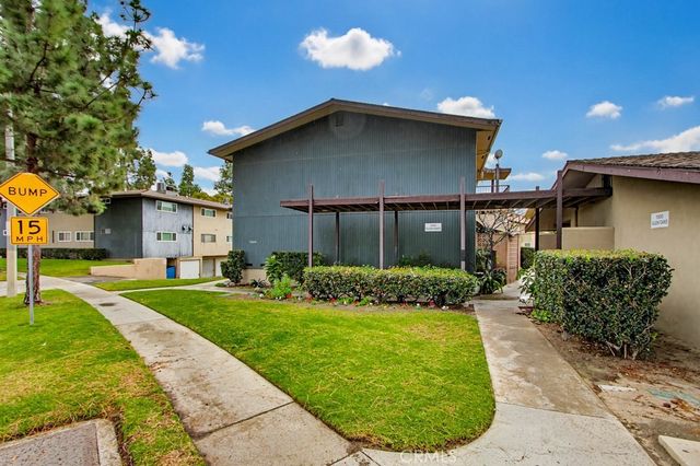 1860 W Glenoaks L, Anaheim, CA 92801