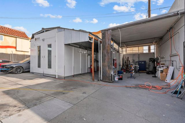 3549 E Colorado Boulevard, Pasadena, CA 91107