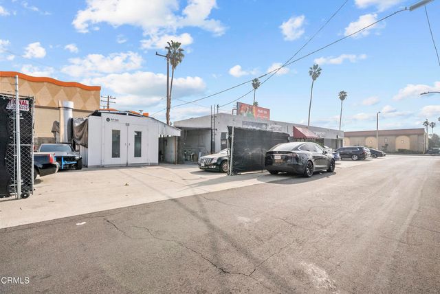 3549 E Colorado Boulevard, Pasadena, CA 91107