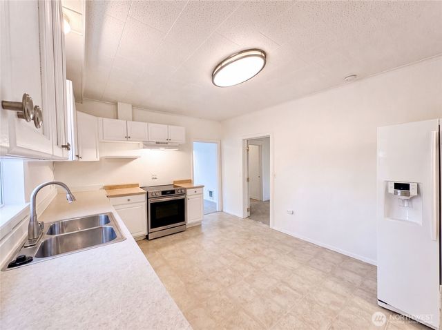 7507 Lower Ridge Road, Everett, WA 98203