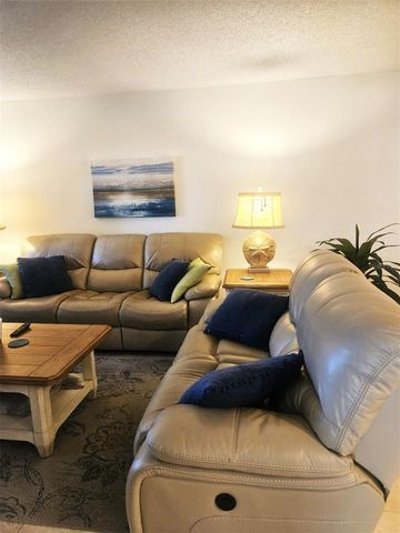 307 PINE HOLLOW CIRCLE 307, Englewood, FL 34223