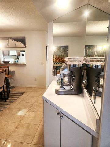 307 PINE HOLLOW CIRCLE 307, Englewood, FL 34223