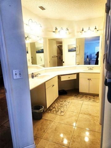 307 PINE HOLLOW CIRCLE 307, Englewood, FL 34223