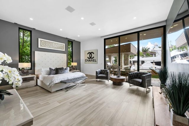 2437 Delmar Place, Fort Lauderdale, FL 33301