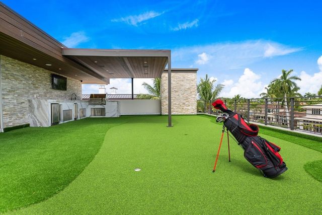 2437 Delmar Place, Fort Lauderdale, FL 33301