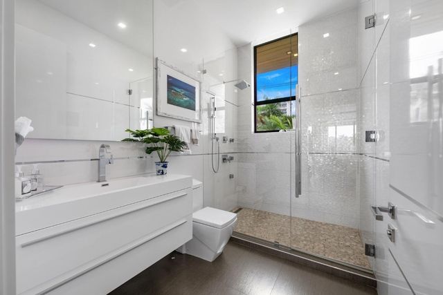 2437 Delmar Place, Fort Lauderdale, FL 33301