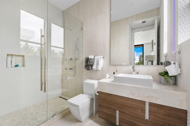 2437 Delmar Place, Fort Lauderdale, FL 33301