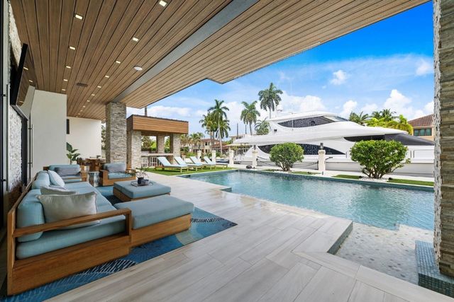 2437 Delmar Place, Fort Lauderdale, FL 33301