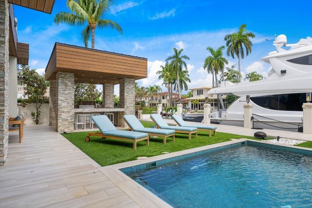 2437 Delmar Place, Fort Lauderdale, FL 33301