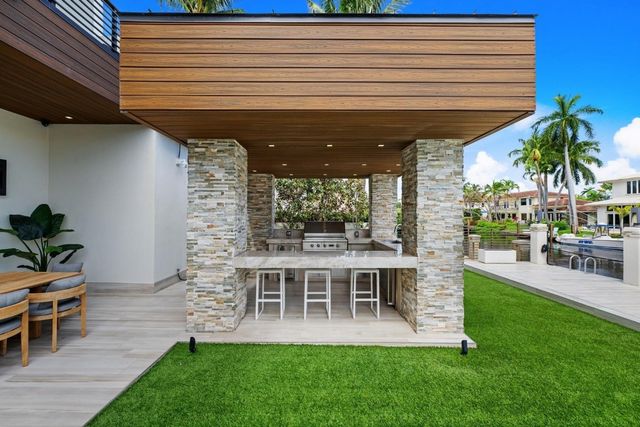 2437 Delmar Place, Fort Lauderdale, FL 33301