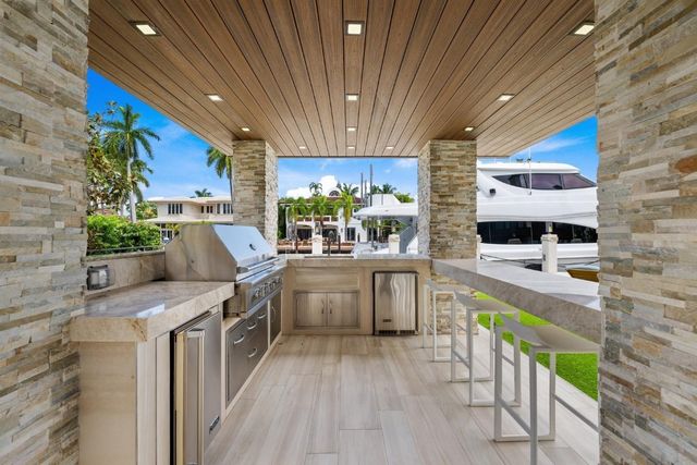 2437 Delmar Place, Fort Lauderdale, FL 33301