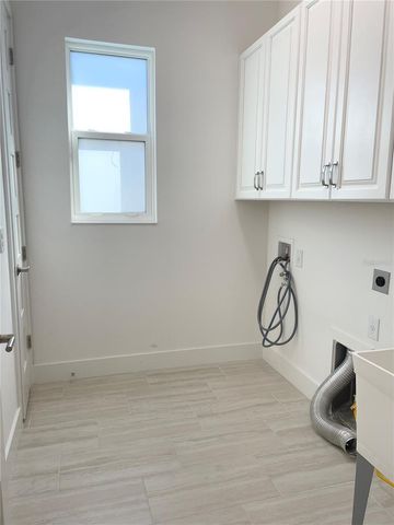 1922 6TH ST E, Palmetto, FL 34221