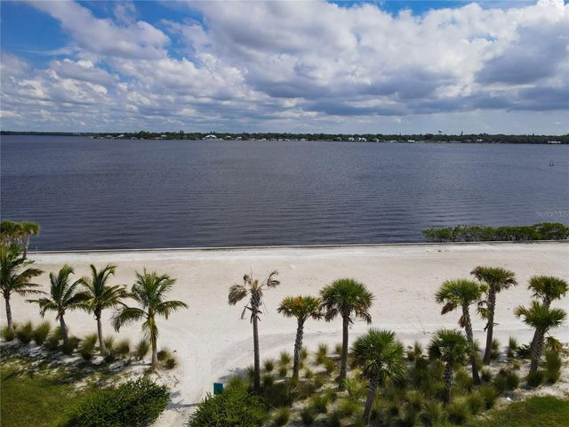 1922 6TH ST E, Palmetto, FL 34221