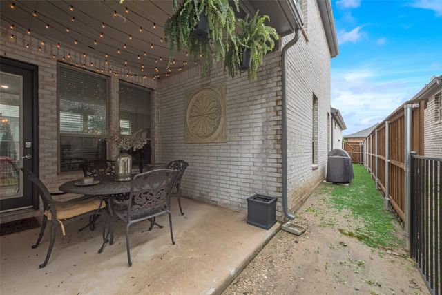 468 Caitlyn Way, Fairview, TX 75069