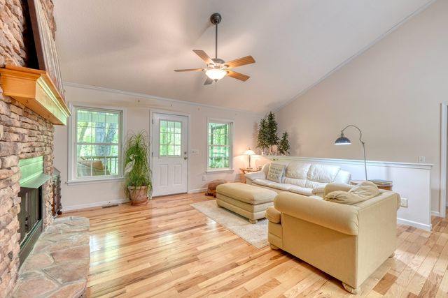 1903 Bell Eagle Drive, Hiawassee, GA 30546