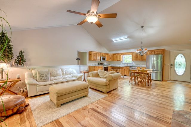 1903 Bell Eagle Drive, Hiawassee, GA 30546