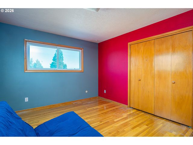 12340 Ne ROSE Pkwy, Portland, OR 97230