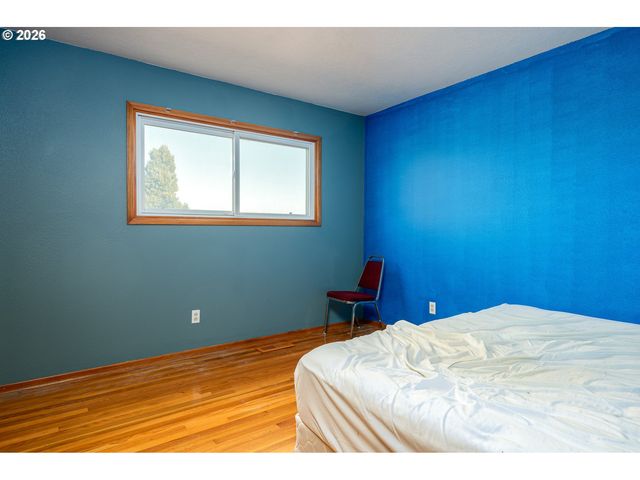 12340 Ne ROSE Pkwy, Portland, OR 97230