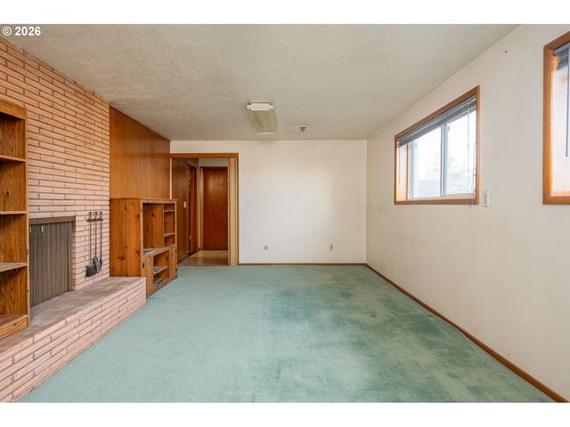 12340 Ne ROSE Pkwy, Portland, OR 97230