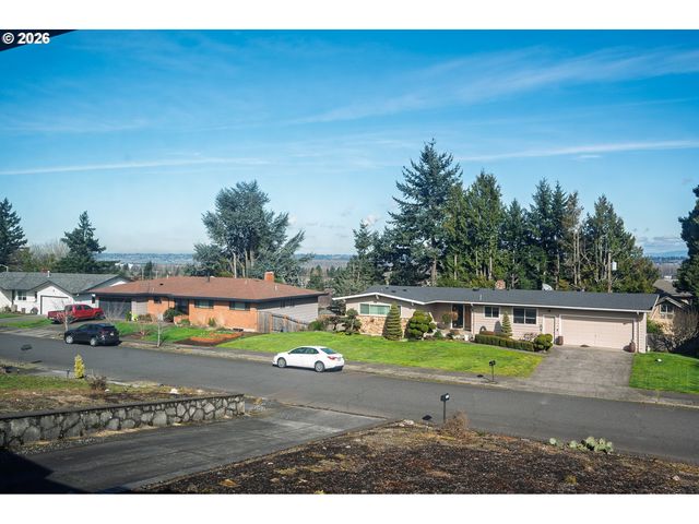 12340 Ne ROSE Pkwy, Portland, OR 97230