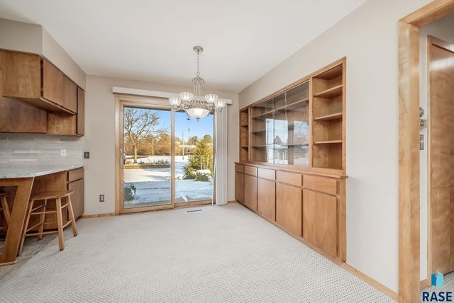 6204 W 10th St Street, Sioux Falls, SD 57107