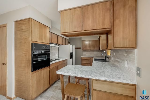 6204 W 10th St Street, Sioux Falls, SD 57107