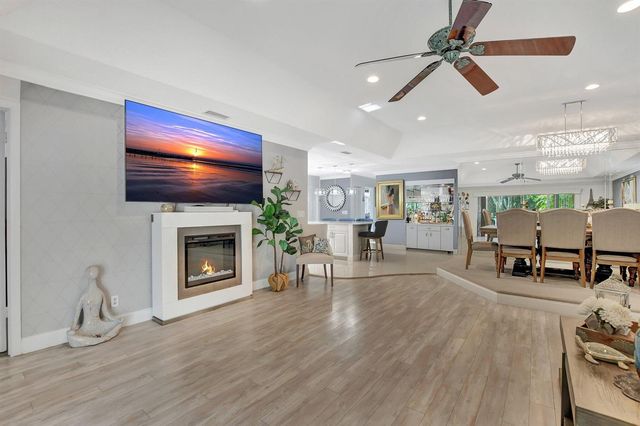 20936 Concord Green Drive E, Boca Raton, FL 33433