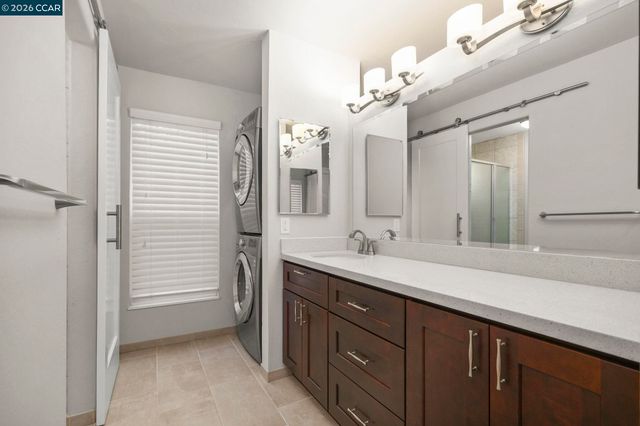 651 Moraga Rd 13, Moraga, CA 94556