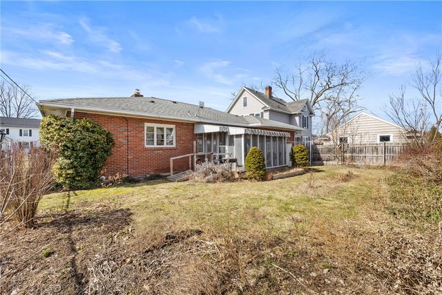 83 North Brook Street, Geneva City, NY 14456