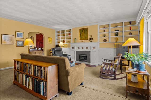 83 North Brook Street, Geneva City, NY 14456