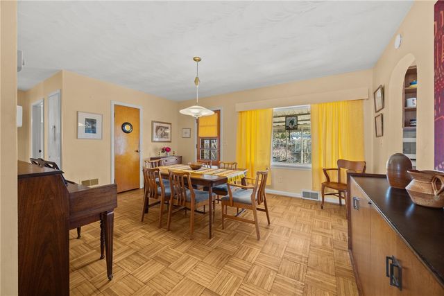 83 North Brook Street, Geneva City, NY 14456