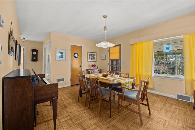 83 North Brook Street, Geneva City, NY 14456