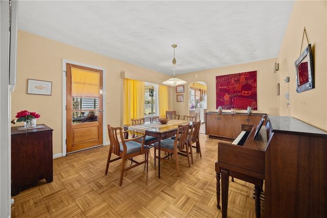 83 North Brook Street, Geneva City, NY 14456