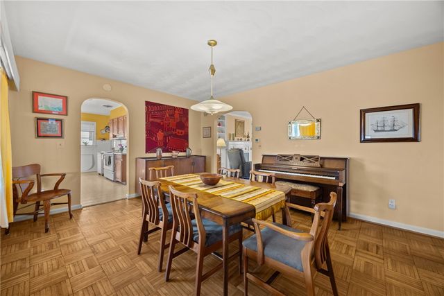 83 North Brook Street, Geneva City, NY 14456