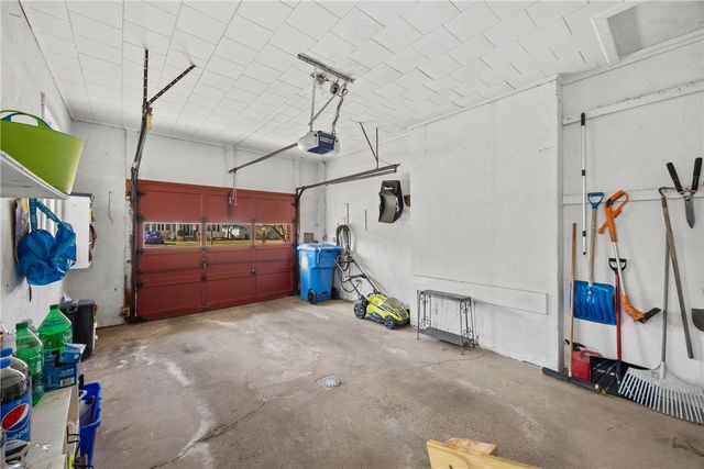 83 North Brook Street, Geneva City, NY 14456