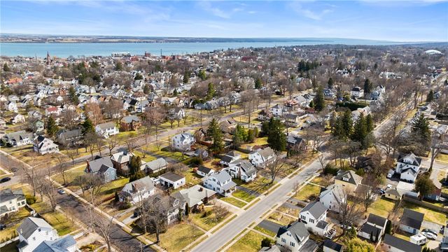 83 North Brook Street, Geneva City, NY 14456