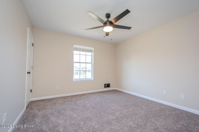 6909 Samuel Long Way, Louisville, KY 40229