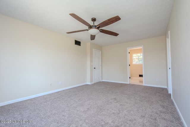 6909 Samuel Long Way, Louisville, KY 40229