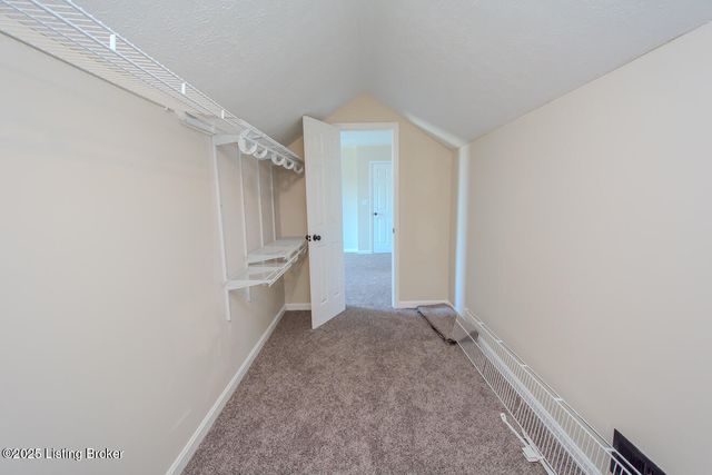 6909 Samuel Long Way, Louisville, KY 40229