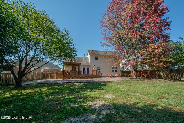 6909 Samuel Long Way, Louisville, KY 40229