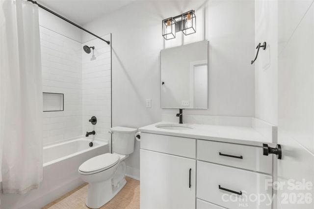 5916 Pepper Bush Lane, Charlotte, NC 28212