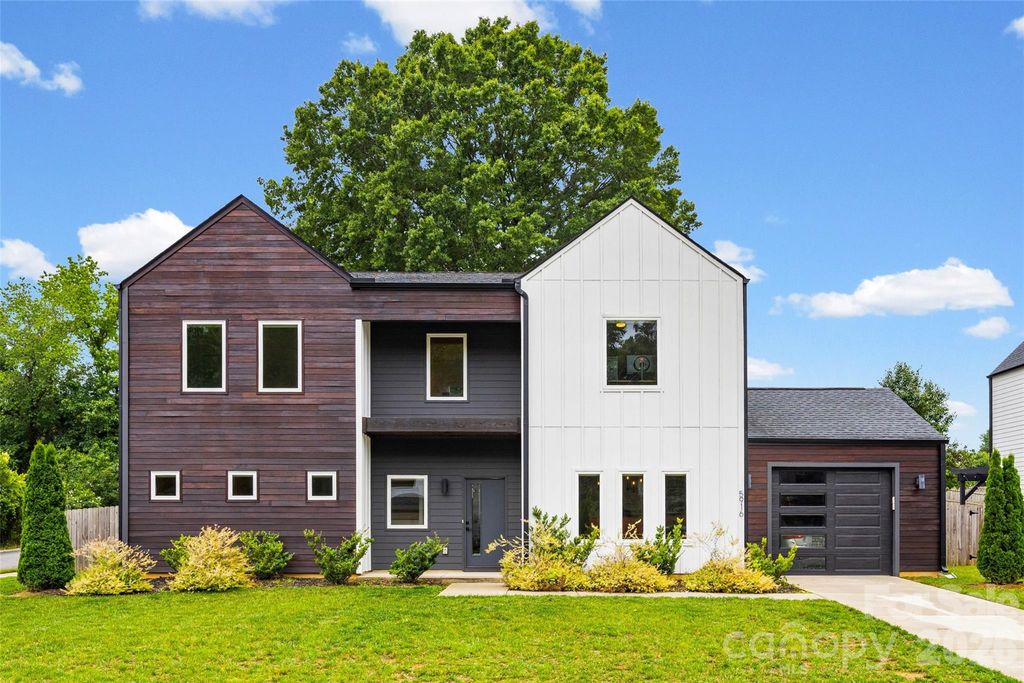 5916 Pepper Bush Lane, Charlotte, NC 28212