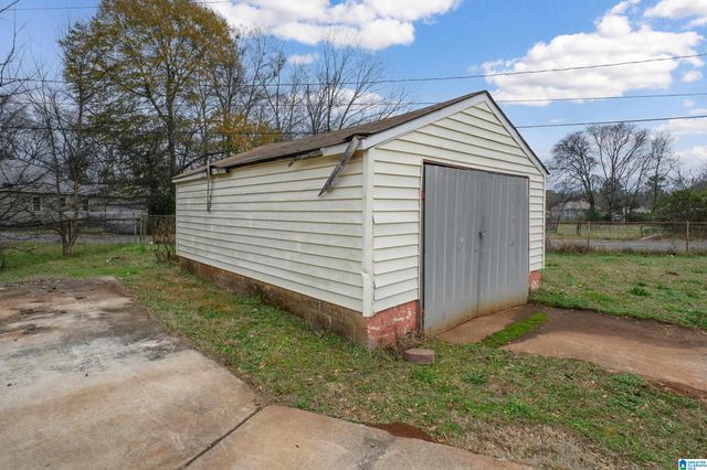 200 WOODWARD DRIVE, Hueytown, AL 35023