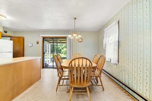 97 Fitch Rd, Lancaster, MA 01523
